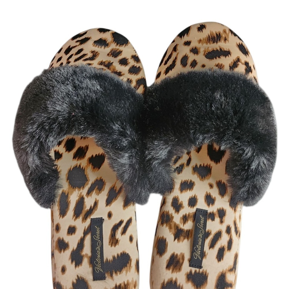 Victoria's Secret Leopard Print Faux Fur Slippers Comfy Plush Slides